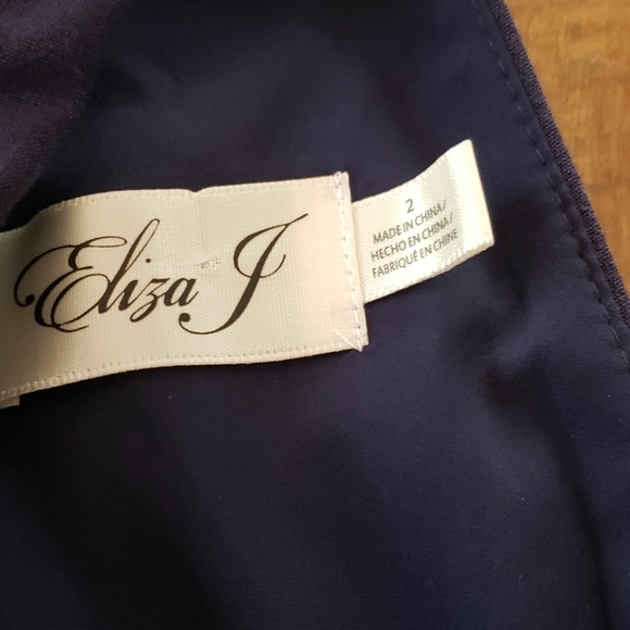 ELIZA J 2 CROSS HALTER GOWN - Picture 5 of 16